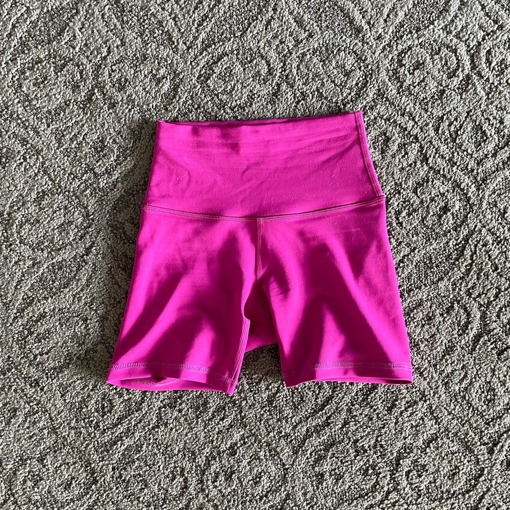 Lululemon Wunder Train Shorts 6”